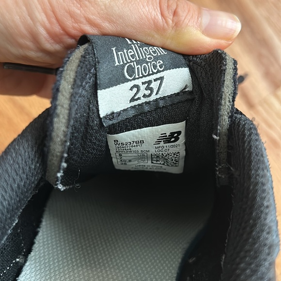 New Balance 237 Women Sneaker - Picture 2 of 6